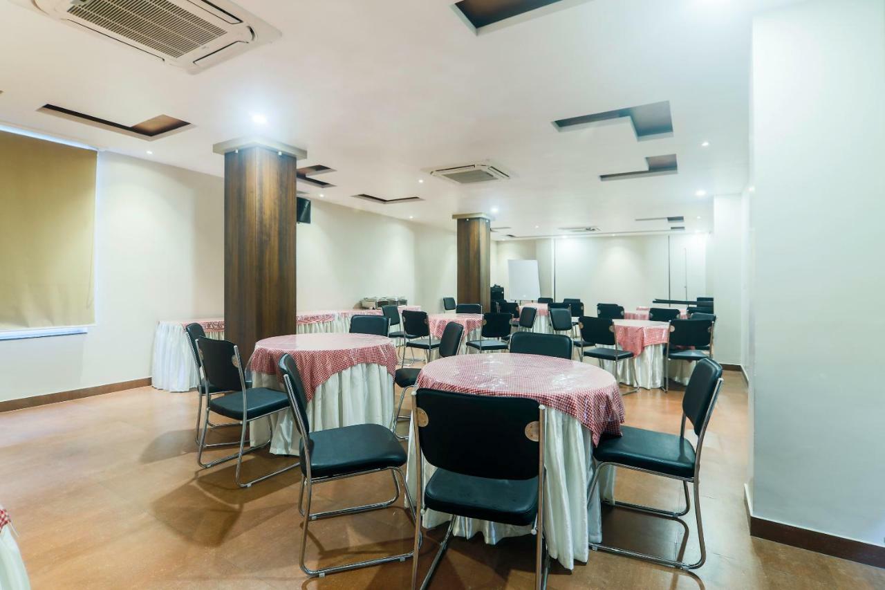 Jorhāt Hotel Gulmohar Grand מראה חיצוני תמונה