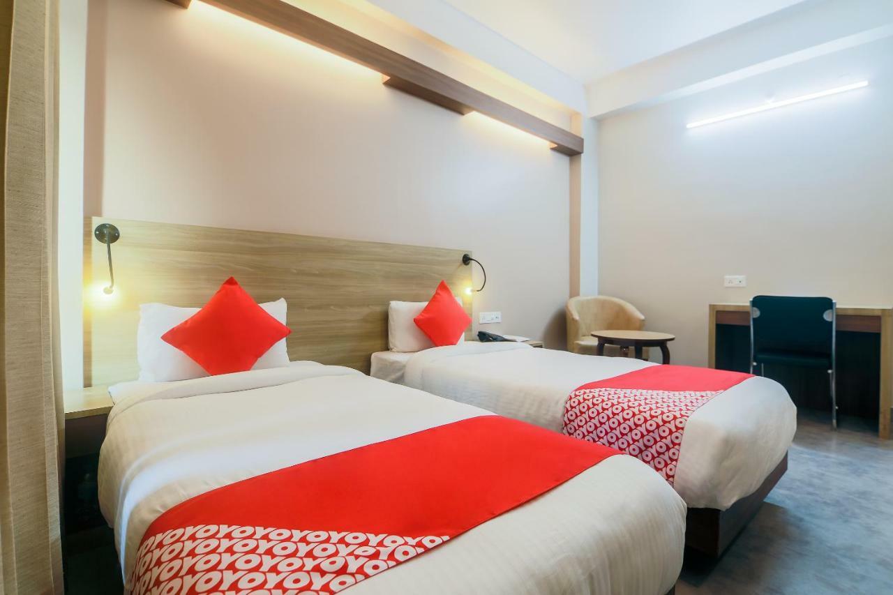 Jorhāt Hotel Gulmohar Grand מראה חיצוני תמונה